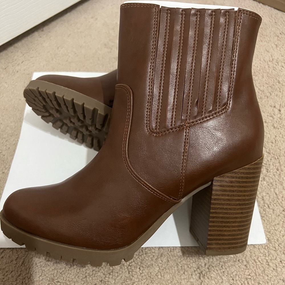 ANA NWT and box ankle boots. Size 8.5